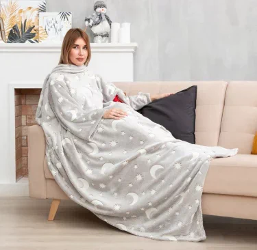 Плед с рукавами светящийся в темноте Этель "Луна" 150*200, 100% п/э 220 гр/м2