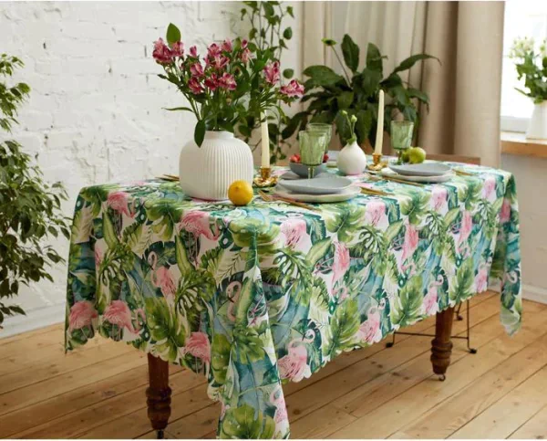 Скатерть Доляна Tropical garden 150*300 +/- 2 см, 100% п/э