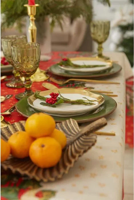 Скатерть Доляна "Счастливого Нового года" 110*145 +/- 2 см, 100% п/э
