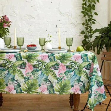 Скатерть Доляна Tropical garden 150*300 +/- 2 см, 100% п/э