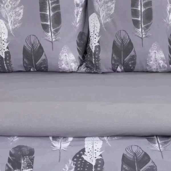 Постельное белье Этель 1.5 сп «Перья» (вид 2) 143*215 см,150*214 см, 70*70 см 2 шт