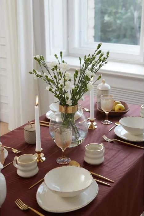 Скатерть "Этель" Shine 150*300 +/-3см, цв.шоколад, пл. 192 г/м2, хл с ВГМО