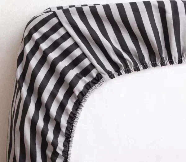 Постельное бельё с 2 пододеяльниками «Полоса», размеры: 143х215, 180х200, 50х70 см