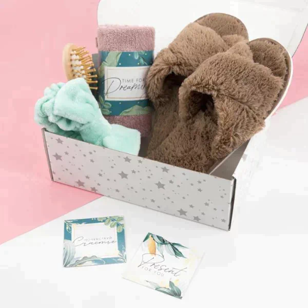Набор подарочный "Present for you" полотенце и акс